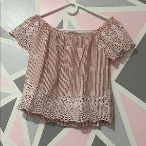 HOLLISTER: Off the Shoulder Too